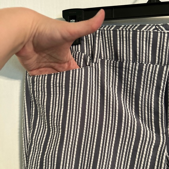 NWT New York & Co Straight Leg Crop Seersucker Pant, Women’s 12 - Picture 5 of 8